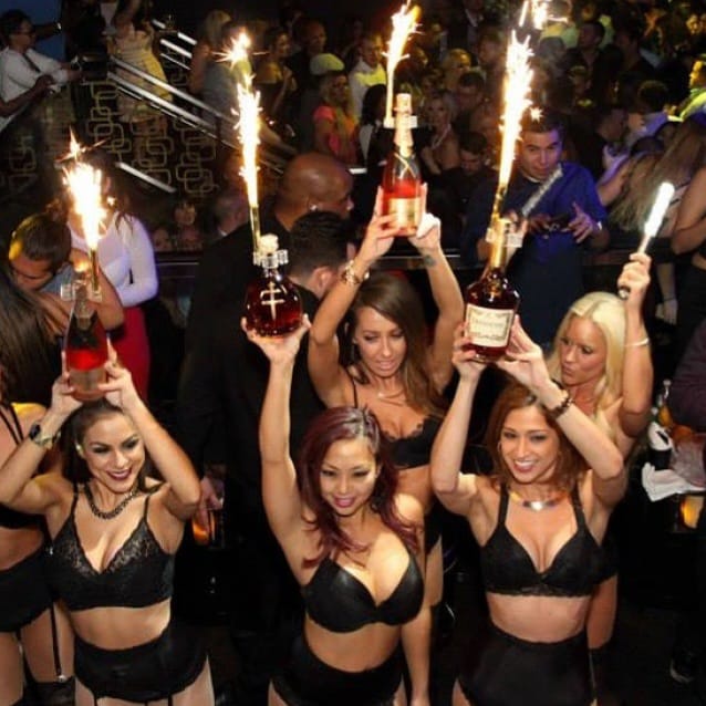 BULK DISCOUNT: VIP BOTTLE SPARKLERS WHOLESALE - Creativ Party Supplies